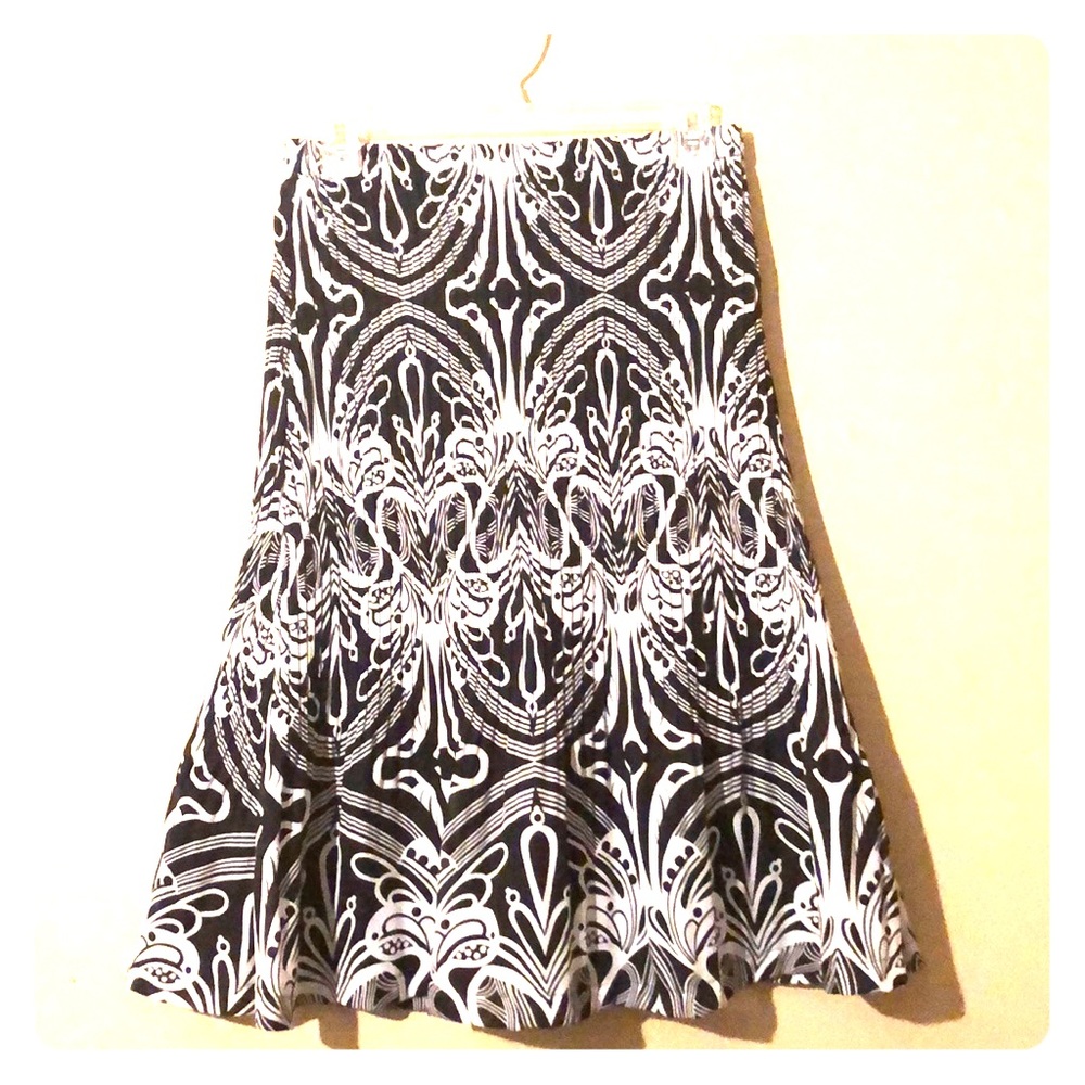Black and White Skirt - M
